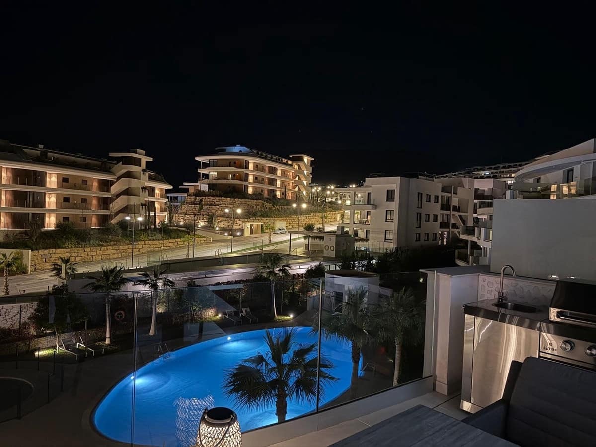 2 slaapkamer Appartement te koop in Fuengirola met zwembad - € 560.000 (Ref: 9974028)