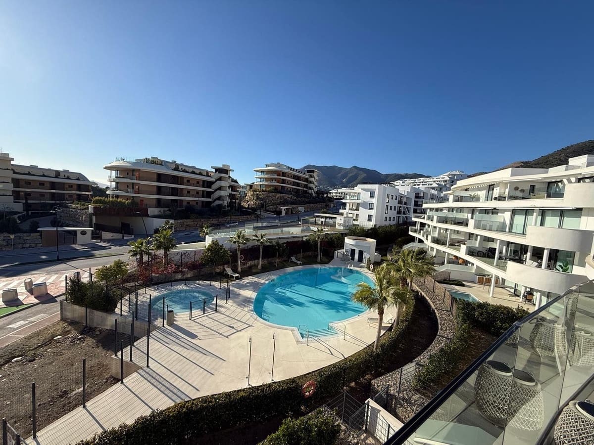 2 slaapkamer Appartement te koop in Fuengirola met zwembad - € 560.000 (Ref: 9974028)