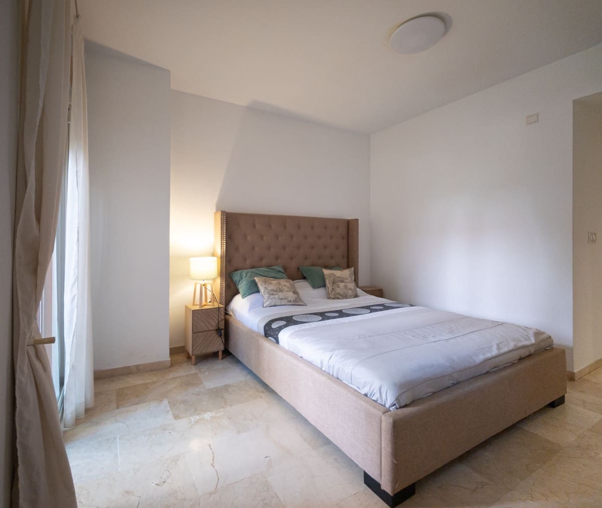 2 slaapkamer Appartement te koop in Guadalmina met zwembad - € 440.000 (Ref: 9974029)