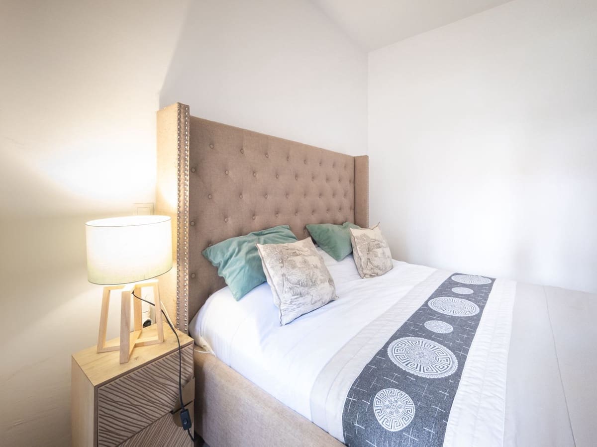 2 slaapkamer Appartement te koop in Guadalmina met zwembad - € 440.000 (Ref: 9974029)