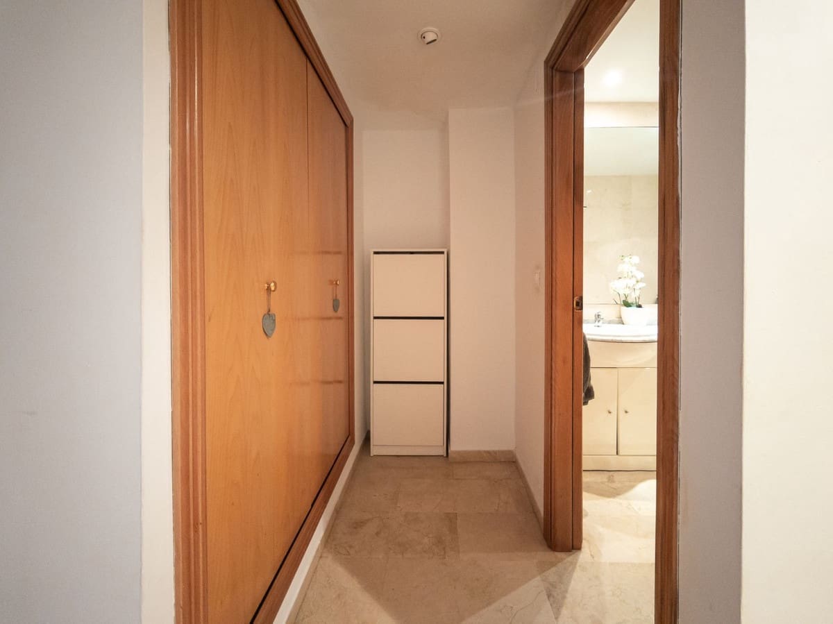 2 slaapkamer Appartement te koop in Guadalmina met zwembad - € 440.000 (Ref: 9974029)