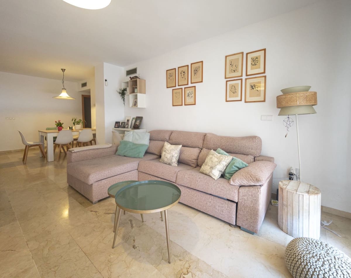2 slaapkamer Appartement te koop in Guadalmina met zwembad - € 440.000 (Ref: 9974029)