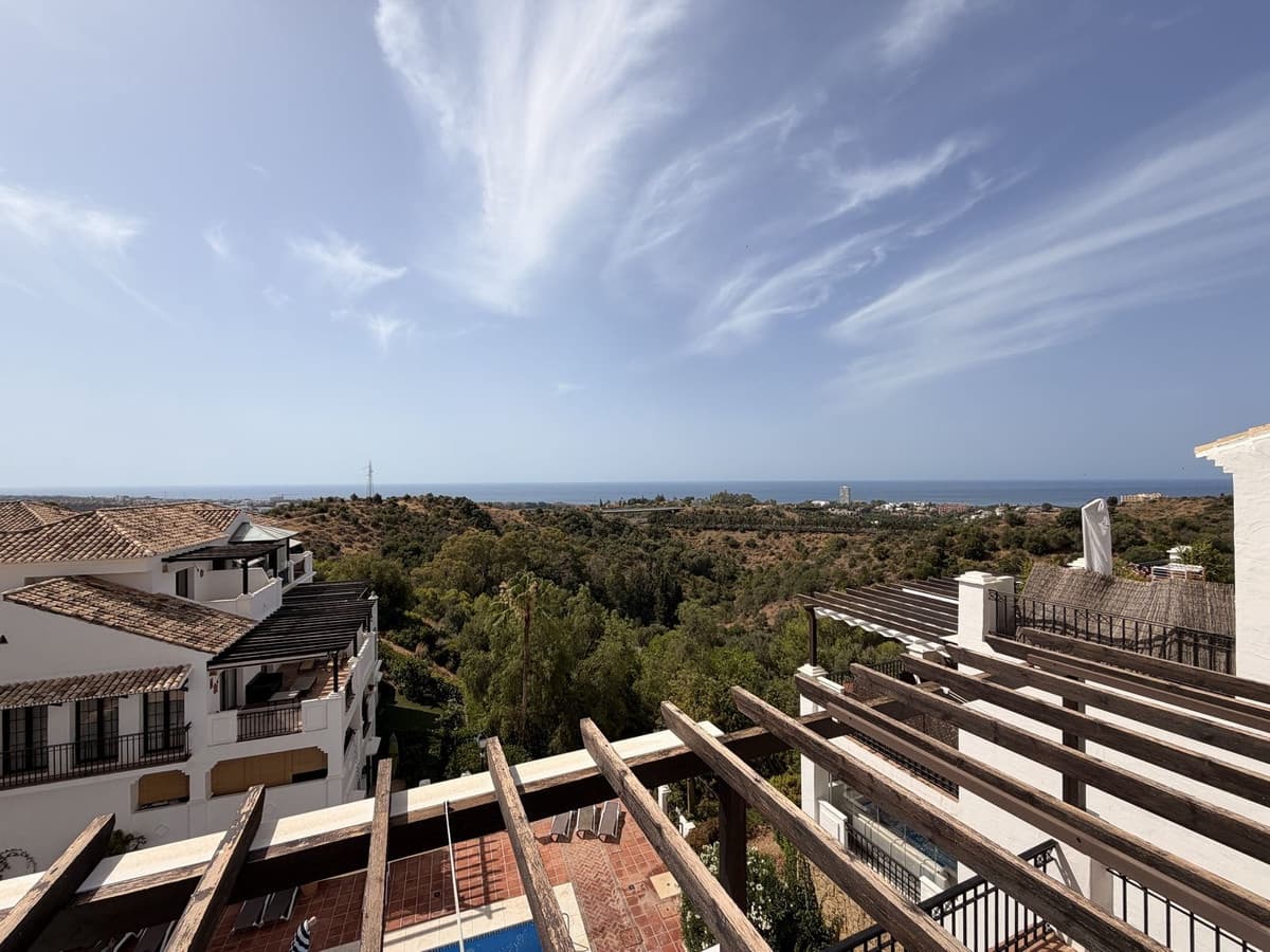 Apartamento de 2 habitaciones en Los Monteros en venta con piscina garaje - 569.000 € (Ref: 9974030)