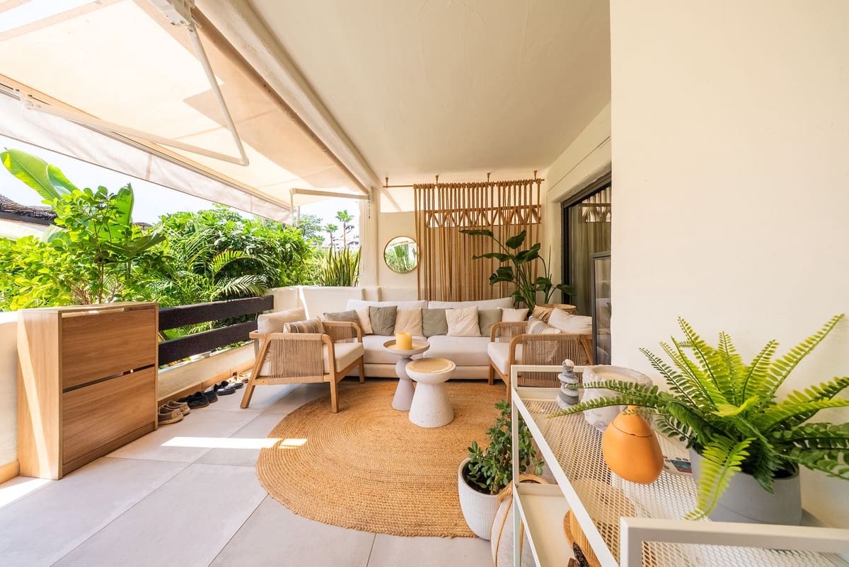 2 soverom Leilighet til salgs i New Golden Mile med svømmebasseng - € 555 000 (Ref: 9974035)