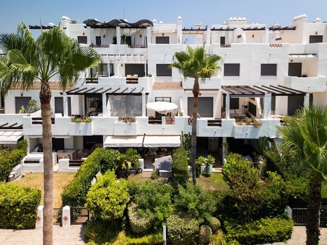 2 soverom Leilighet til salgs i Selwo, Estepona med svømmebasseng - € 555 000 (Ref: 9974035)