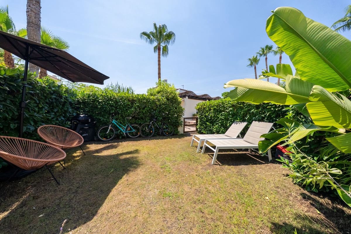 2 soverom Leilighet til salgs i New Golden Mile med svømmebasseng - € 555 000 (Ref: 9974035)