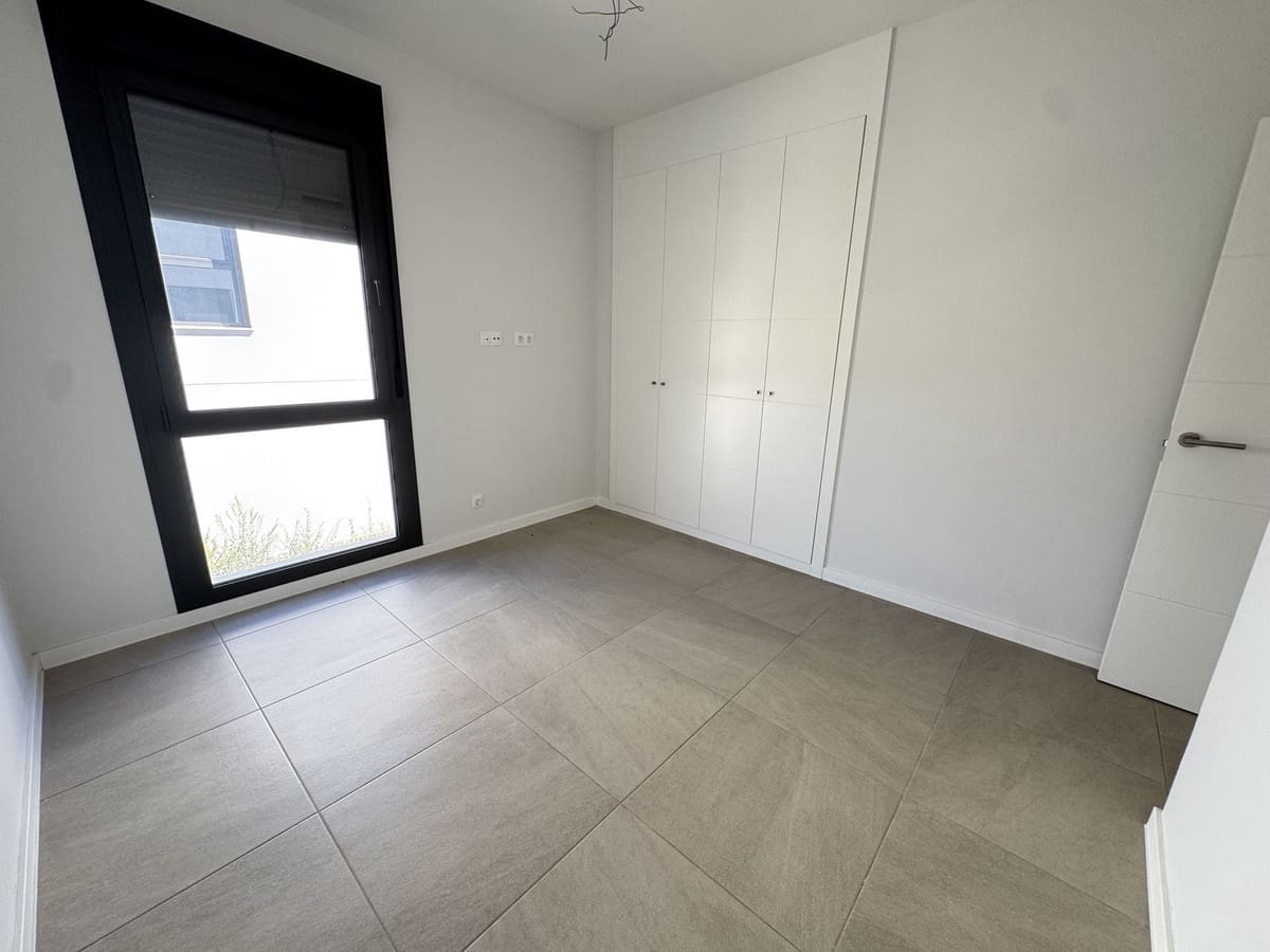 3 bedroom Semi-detached Villa for sale in Riviera del Sol with pool - € 550,000 (Ref: 9974036)