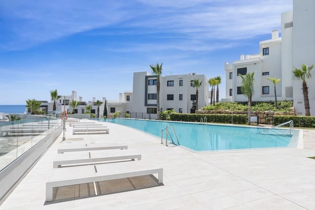 2 soverom Leilighet til salgs i Estepona Golf, Estepona med svømmebasseng garasje - € 495 000 (Ref: 9974038)