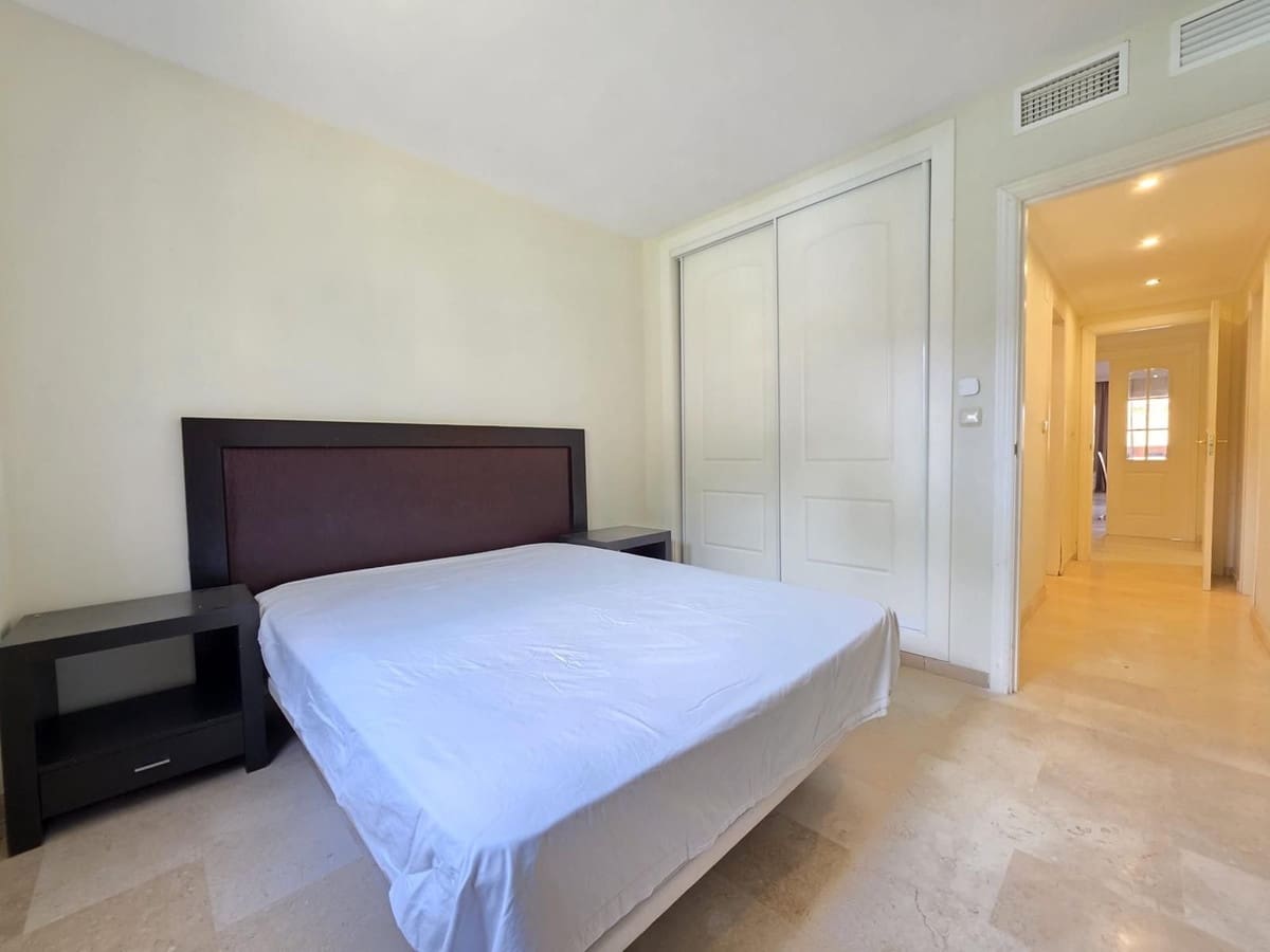 3 soverom Leilighet til salgs i Elviria med svømmebasseng garasje - € 499 000 (Ref: 9974039)