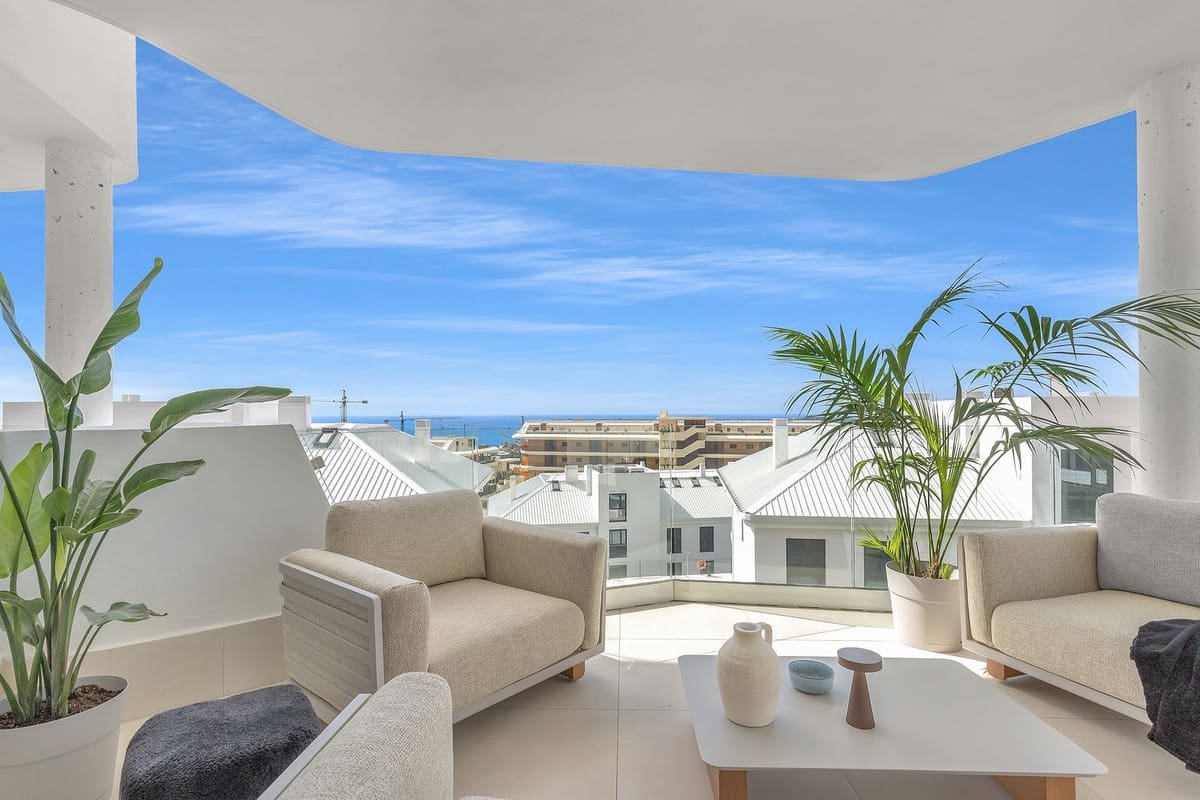 3 soveværelse Lejlighed til salg i Fuengirola med swimmingpool - € 499.000 (Ref: 9974040)