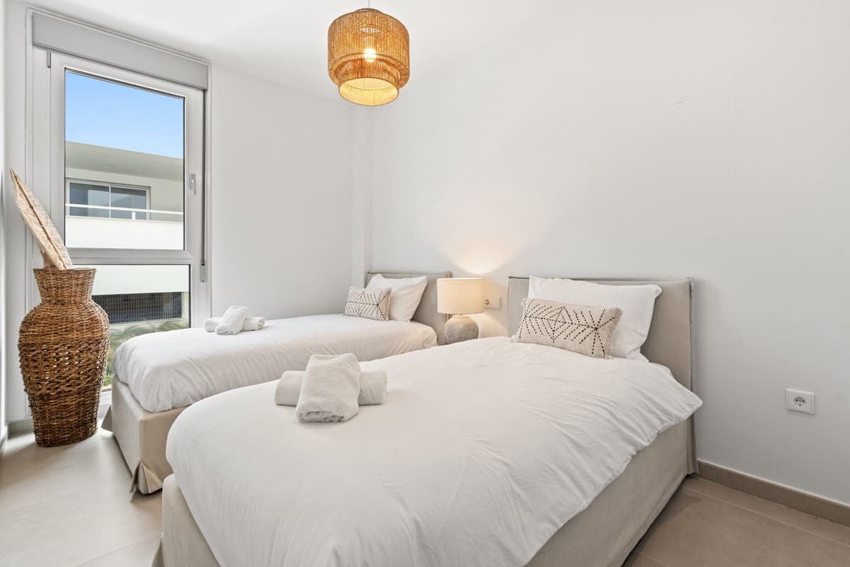 3 soverom Leilighet til salgs i New Golden Mile med svømmebasseng - € 540 000 (Ref: 9974042)
