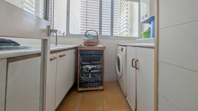 4 soveværelse Lejlighed til salg i Fuengirola med swimmingpool - € 550.410 (Ref: 9974043)