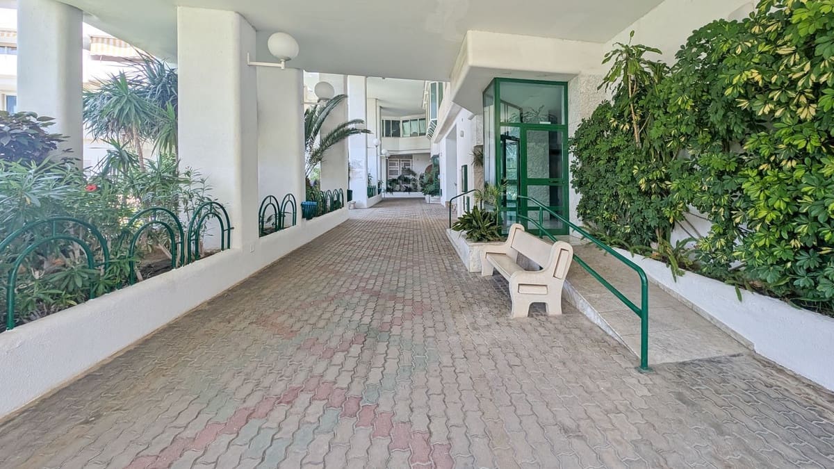 4 soveværelse Lejlighed til salg i Fuengirola med swimmingpool - € 550.410 (Ref: 9974043)