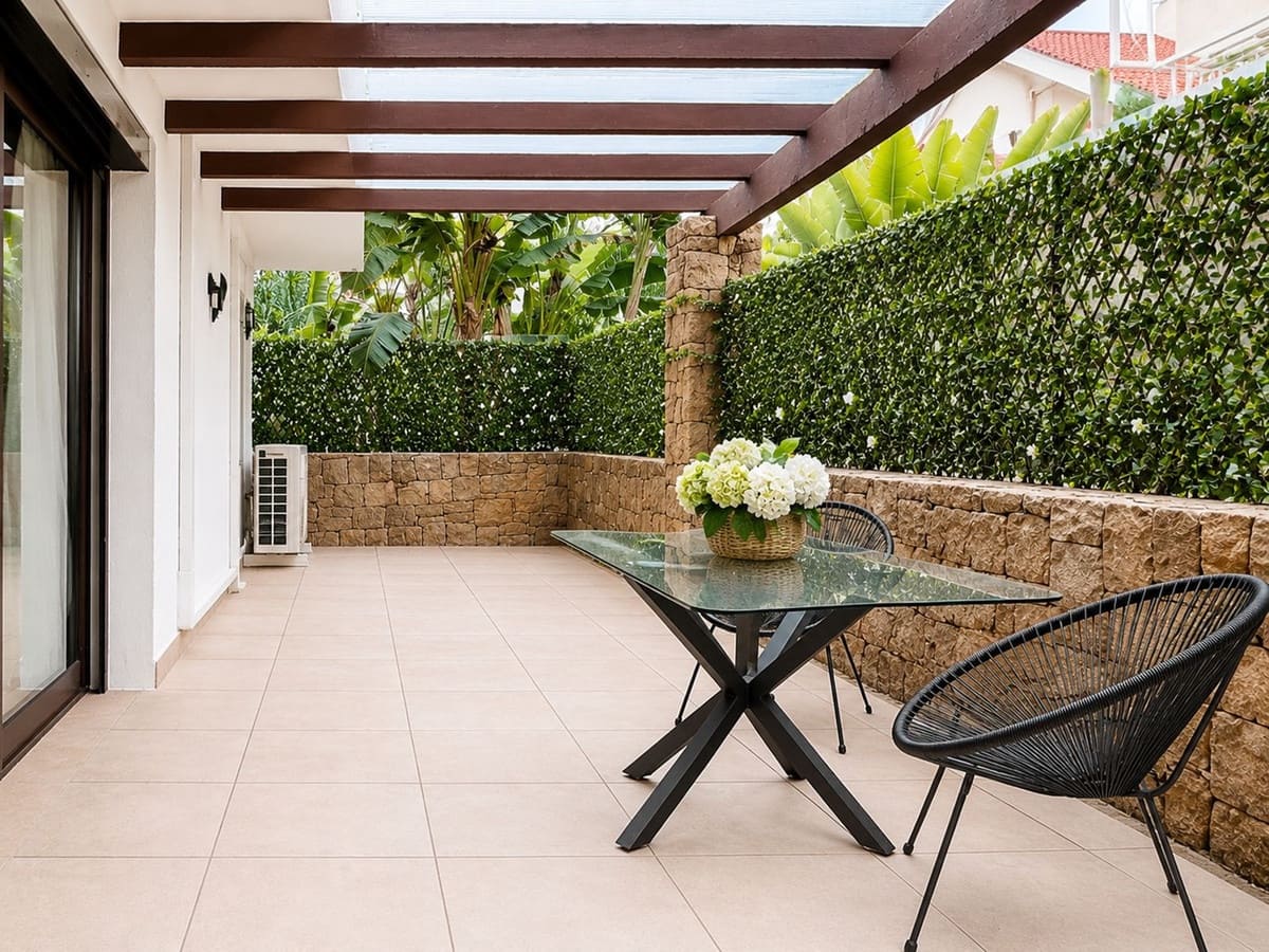 Apartamento de 2 habitaciones en Marbella en venta con piscina garaje - 529.000 € (Ref: 9974045)