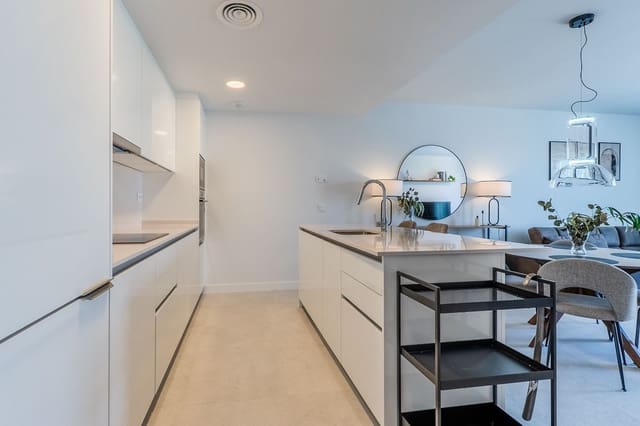 2 sovrum Lägenhet till salu i Estepona med pool garage - 549 000 € (Ref: 9974046)