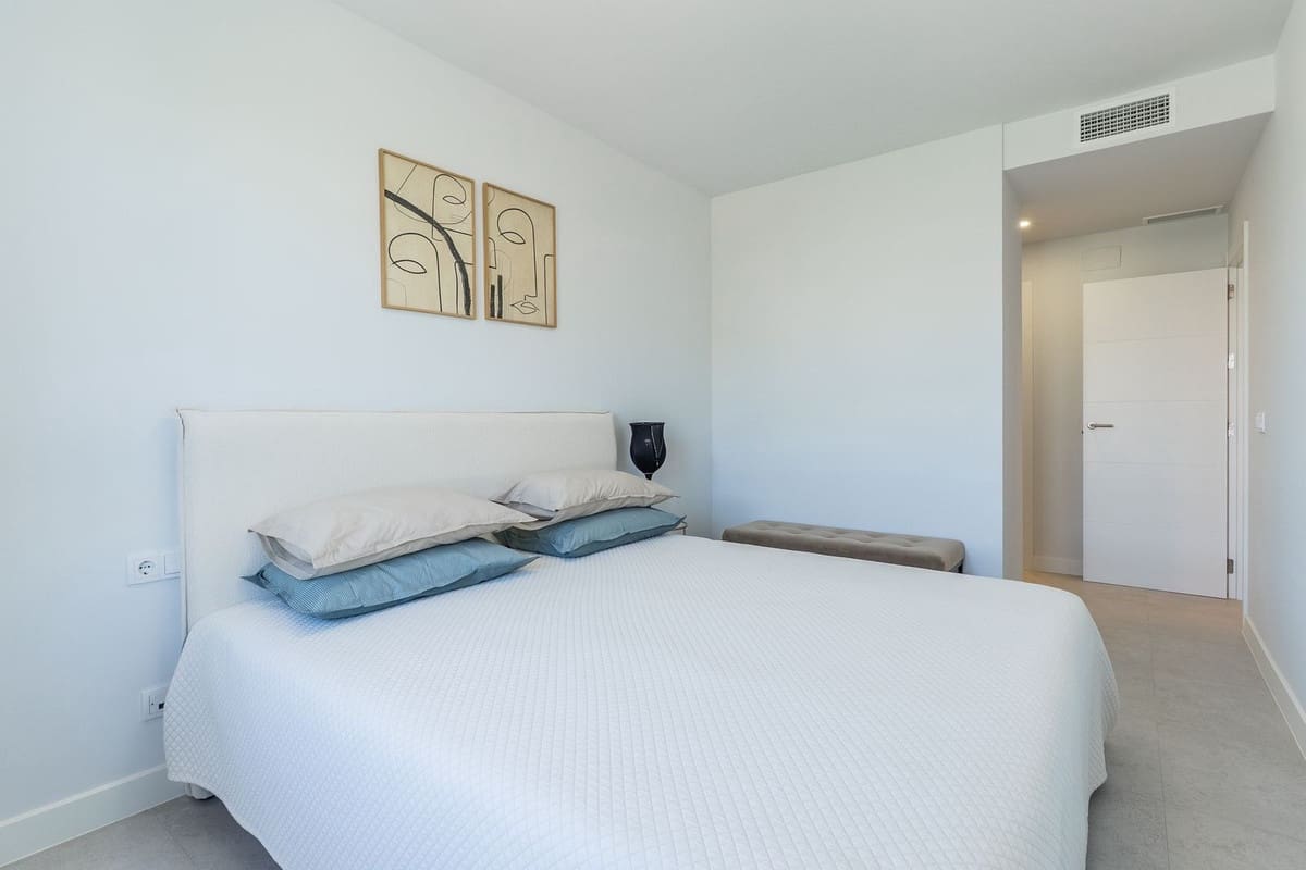 2 sovrum Lägenhet till salu i Estepona med pool garage - 549 000 € (Ref: 9974046)
