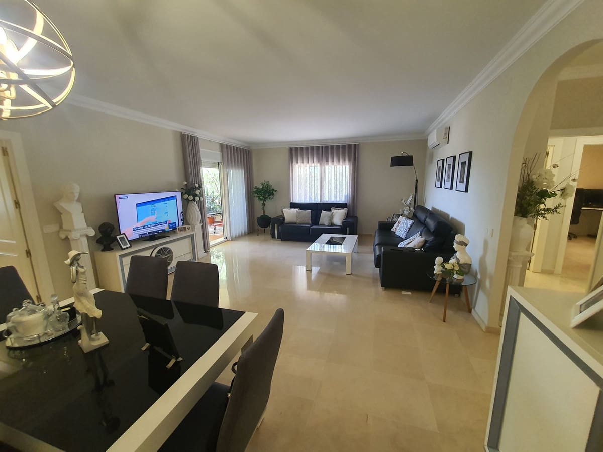 3 Zimmer Apartment zu verkaufen in La Cala Hills mit Pool - 570.000 € (Ref: 9974048)