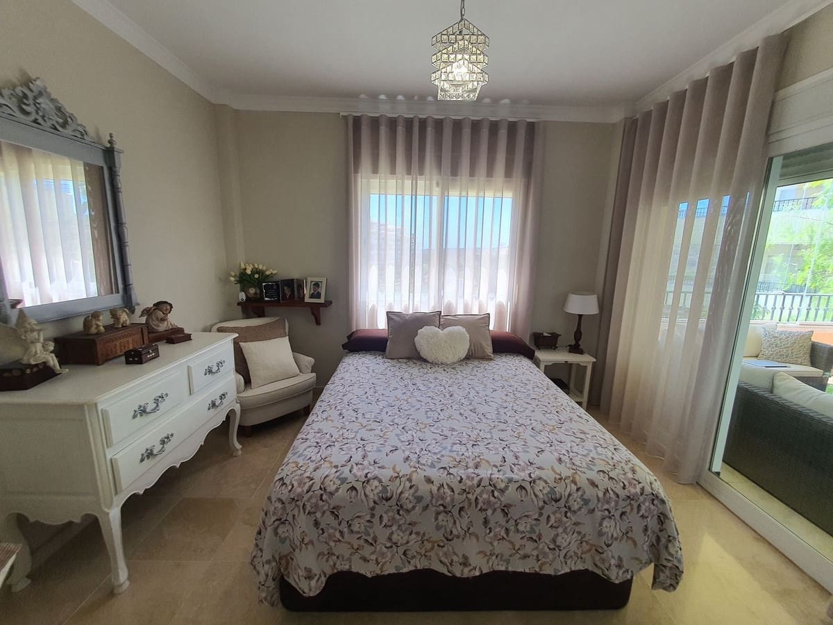 3 Zimmer Apartment zu verkaufen in La Cala Hills mit Pool - 570.000 € (Ref: 9974048)