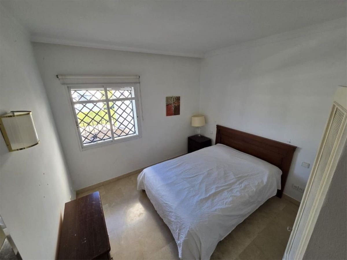 Apartamento de 2 habitaciones en Nueva Andalucia en venta con piscina - 500.000 € (Ref: 9974049)