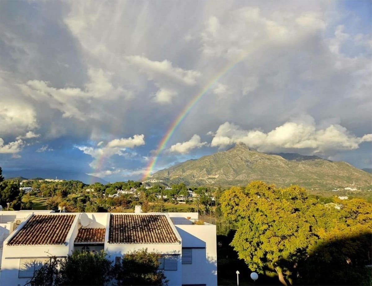 Apartamento de 2 habitaciones en Nueva Andalucia en venta con piscina - 500.000 € (Ref: 9974049)