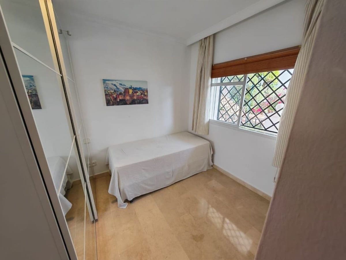 Apartamento de 2 habitaciones en Nueva Andalucia en venta con piscina - 500.000 € (Ref: 9974049)