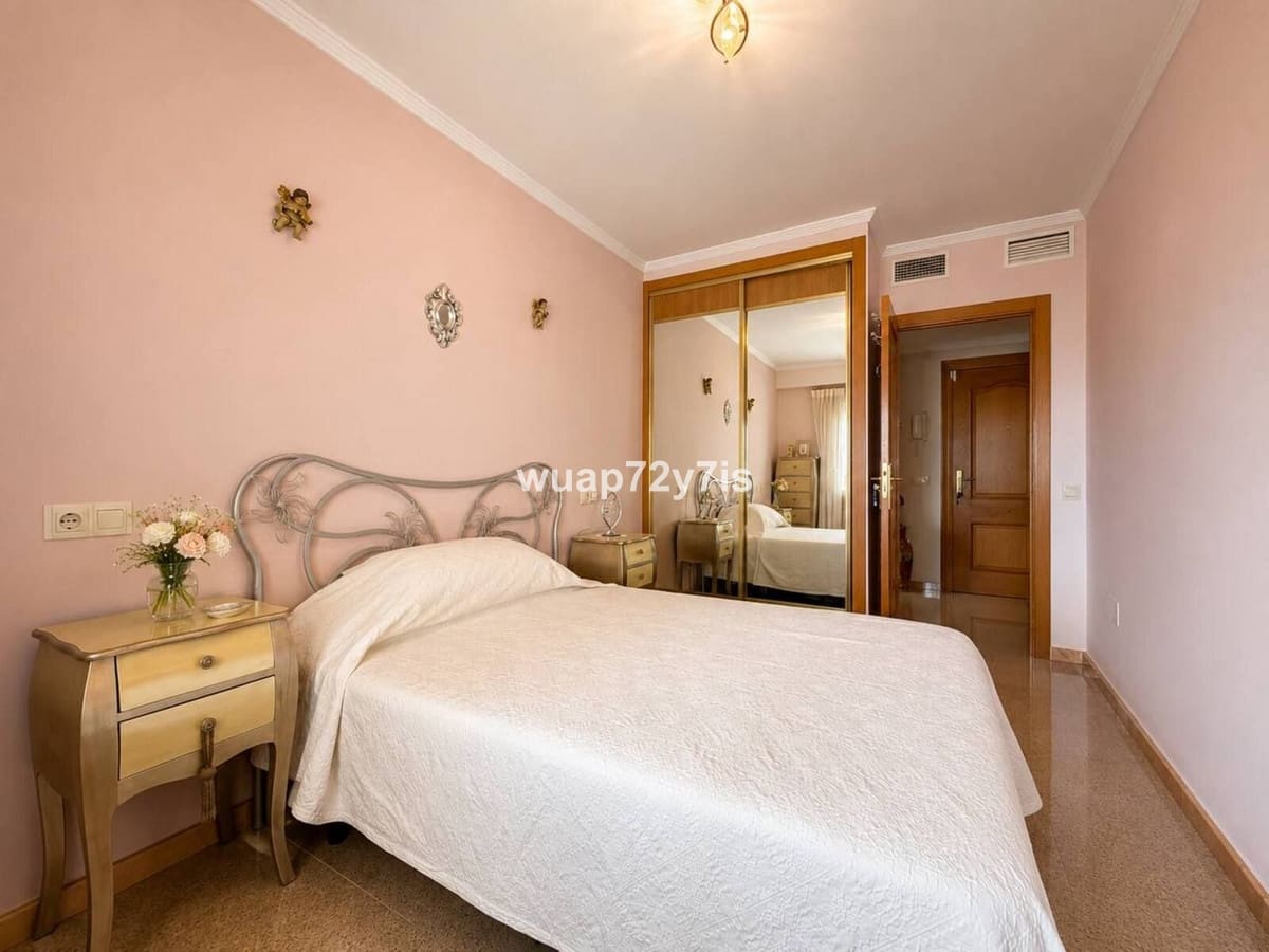 2 slaapkamer Appartement te koop in Fuengirola - € 499.500 (Ref: 9974050)