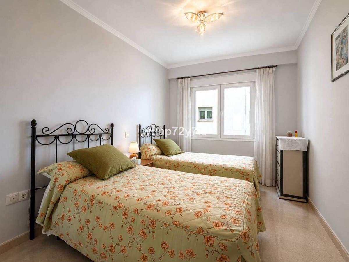 2 slaapkamer Appartement te koop in Fuengirola - € 499.500 (Ref: 9974050)
