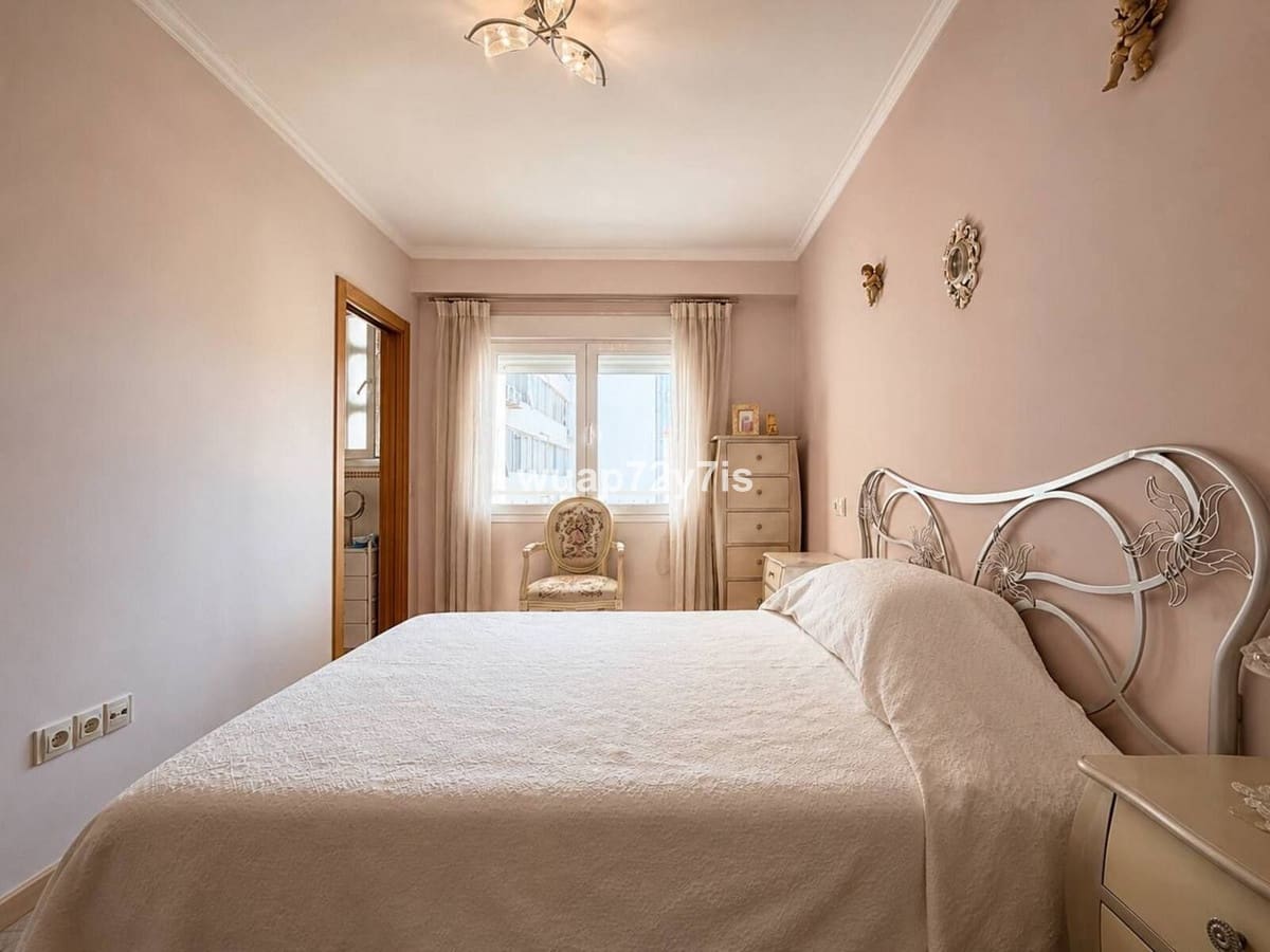 2 slaapkamer Appartement te koop in Fuengirola - € 499.500 (Ref: 9974050)