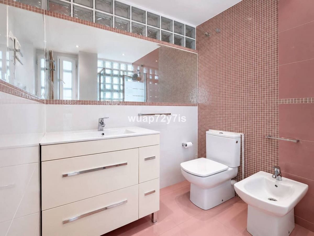 2 slaapkamer Appartement te koop in Fuengirola - € 499.500 (Ref: 9974050)