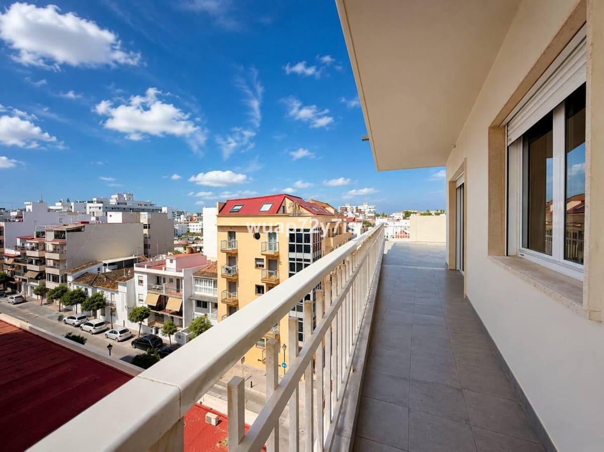2 slaapkamer Appartement te koop in Fuengirola - € 499.500 (Ref: 9974050)