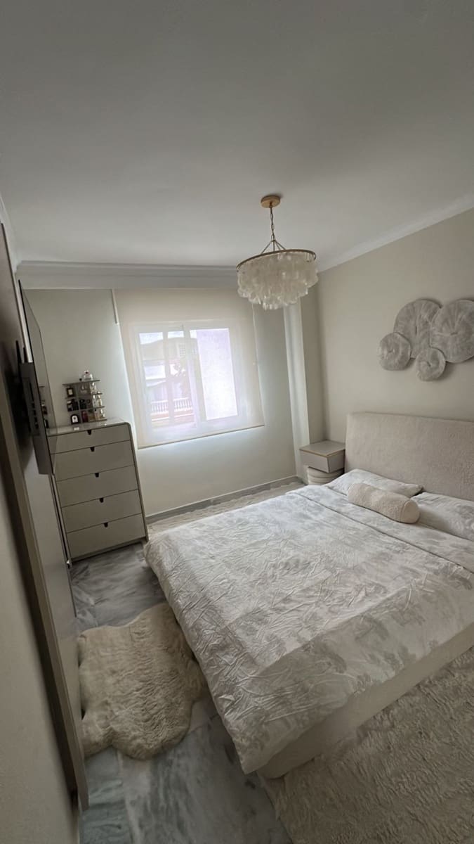 2 soverom Leilighet til salgs i Nueva Andalucia med svømmebasseng - € 520 000 (Ref: 9974052)