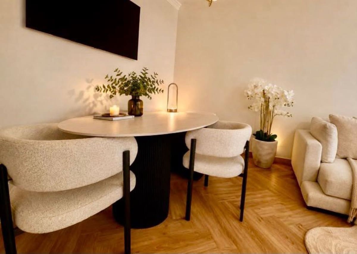 2 soverom Leilighet til salgs i Nueva Andalucia med svømmebasseng - € 520 000 (Ref: 9974052)