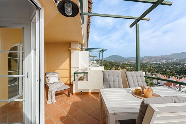 2 soverom Leilighet til salgs i Nueva Andalucia, Marbella med svømmebasseng garasje - € 549 000 (Ref: 9974053)