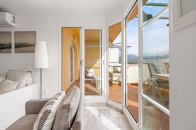 2 soverom Leilighet til salgs i Nueva Andalucia, Marbella med svømmebasseng garasje - € 549 000 (Ref: 9974053)