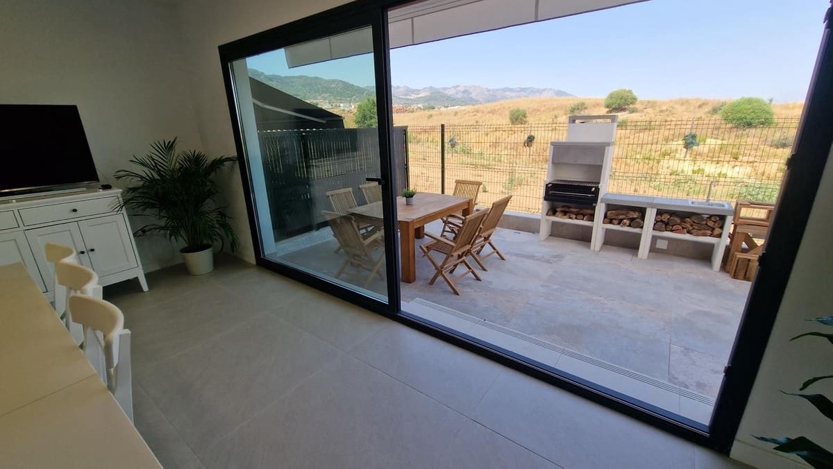 3 bedroom Townhouse for sale in Alhaurin de la Torre with pool garage - € 547,000 (Ref: 9974054)