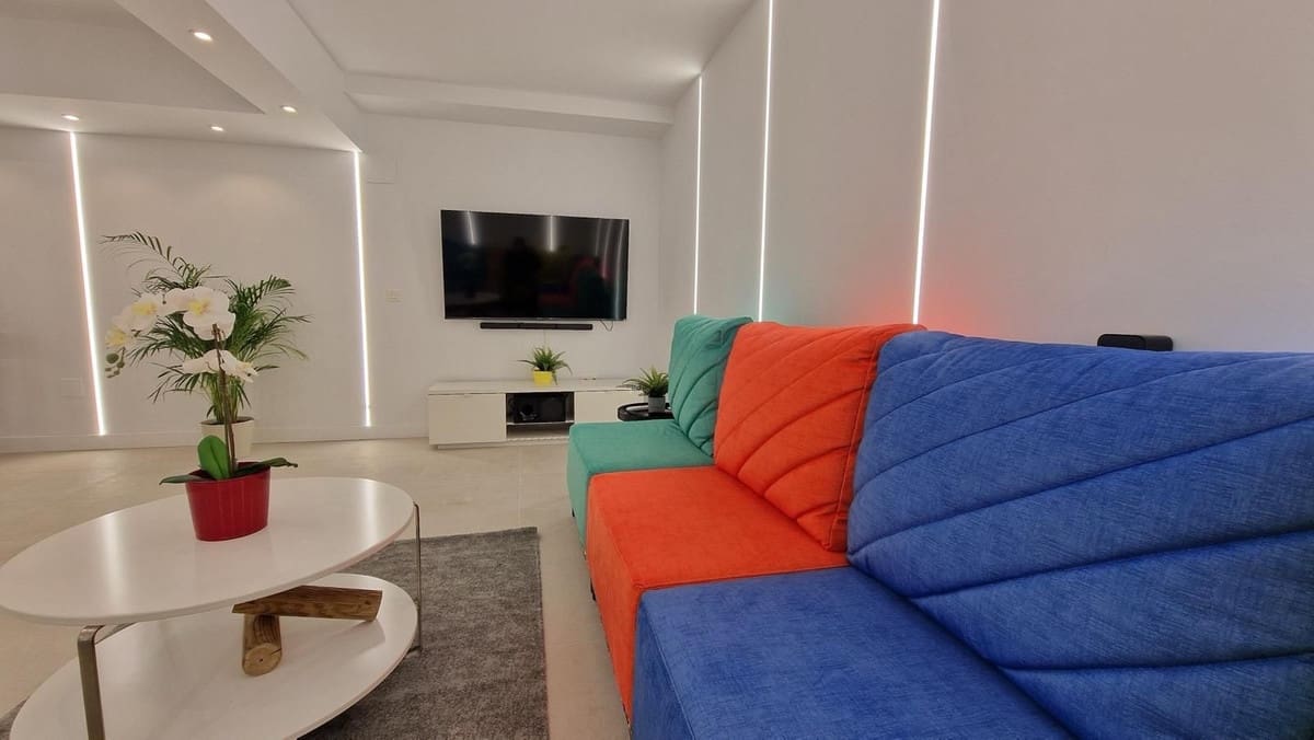 3 bedroom Townhouse for sale in Alhaurin de la Torre with pool garage - € 547,000 (Ref: 9974054)