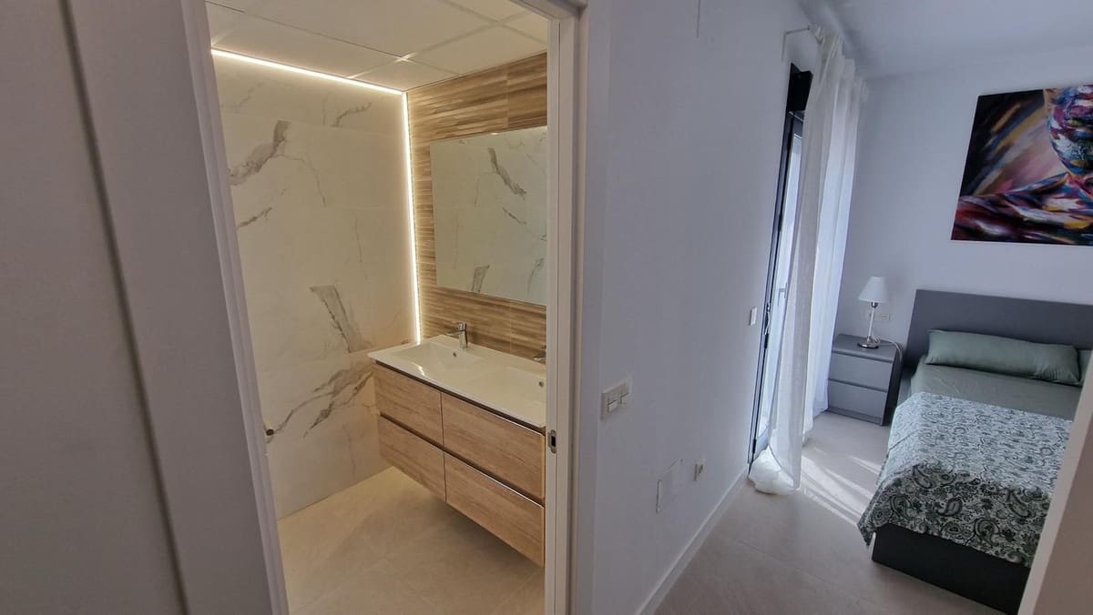 3 bedroom Townhouse for sale in Alhaurin de la Torre with pool garage - € 547,000 (Ref: 9974054)