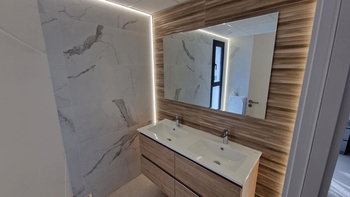 3 bedroom Townhouse for sale in Alhaurin de la Torre with pool garage - € 547,000 (Ref: 9974054)