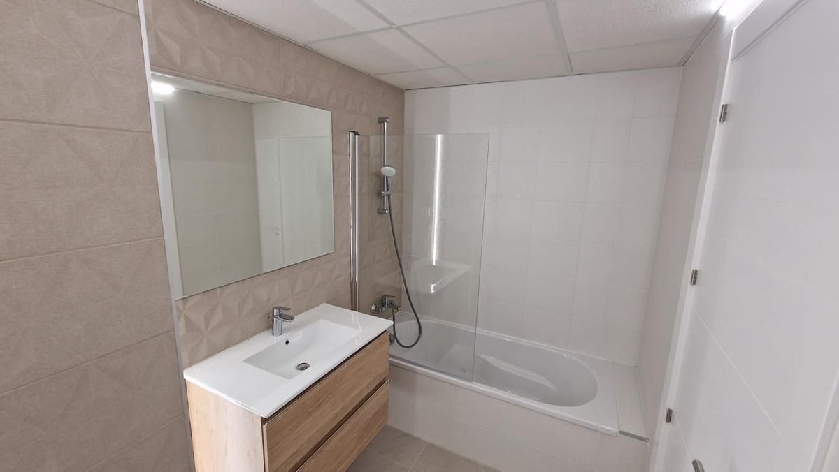 3 bedroom Townhouse for sale in Alhaurin de la Torre with pool garage - € 547,000 (Ref: 9974054)