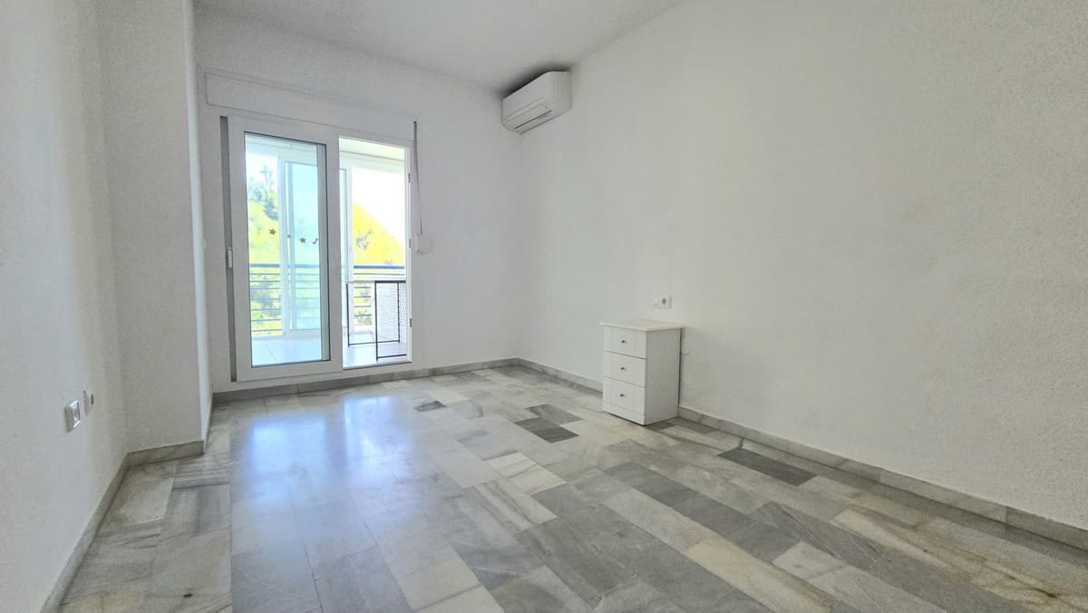3 soveværelse Byhus til salg i Mijas Costa - € 550.000 (Ref: 9974058)