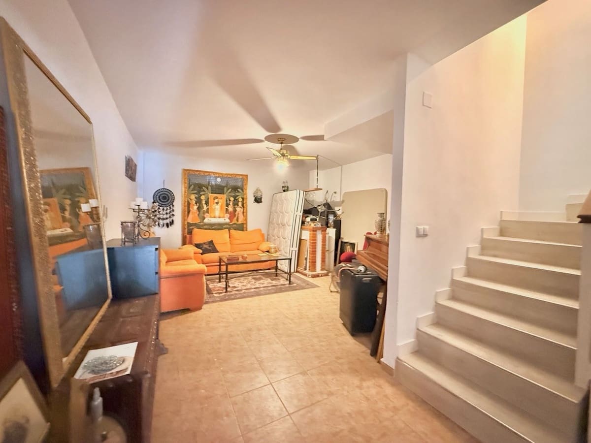 3 bedroom Townhouse for sale in Mijas Costa with pool garage - € 559,000 (Ref: 9974059)