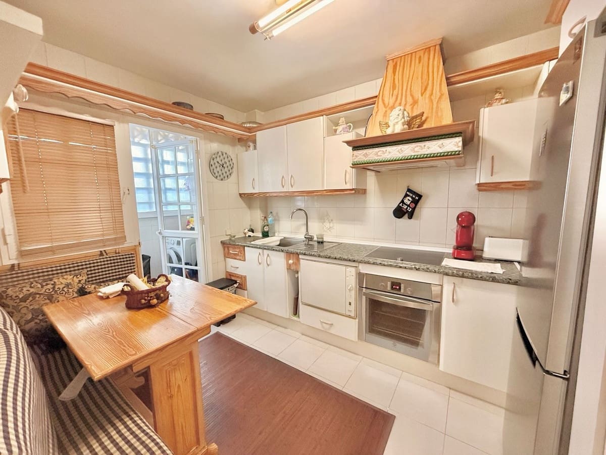 3 bedroom Townhouse for sale in Mijas Costa with pool garage - € 559,000 (Ref: 9974059)
