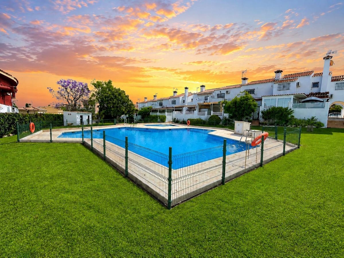 Casa de 3 habitaciones en Alhaurín de la Torre en venta con piscina garaje - 500.000 € (Ref: 9974060)