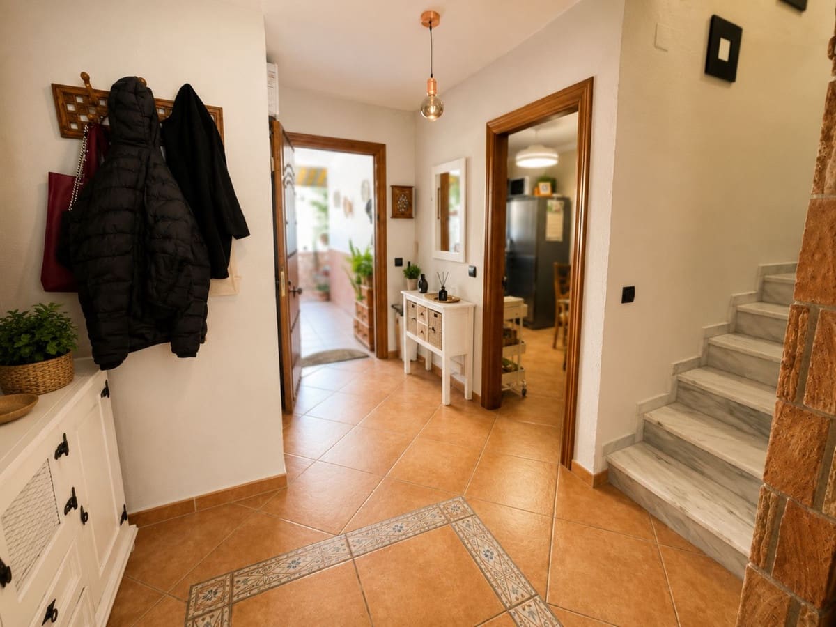 Casa de 3 habitaciones en Alhaurín de la Torre en venta con piscina garaje - 500.000 € (Ref: 9974060)