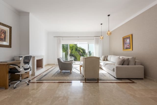 2 slaapkamer Appartement te koop in Benahavís met zwembad - € 549.000 (Ref: 9974061)