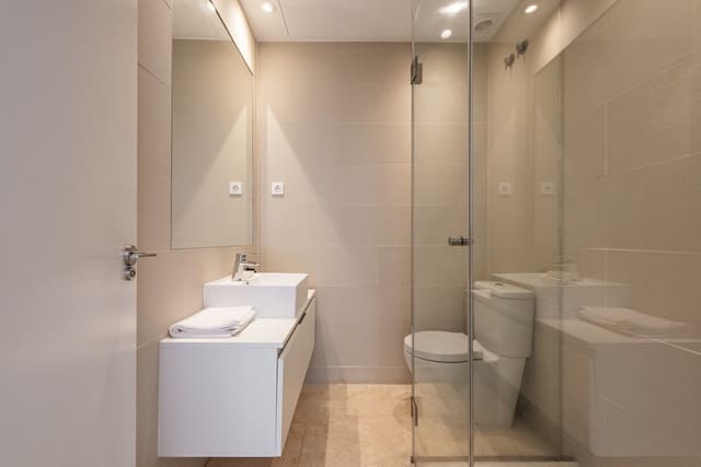 2 slaapkamer Appartement te koop in Benahavís met zwembad - € 549.000 (Ref: 9974061)