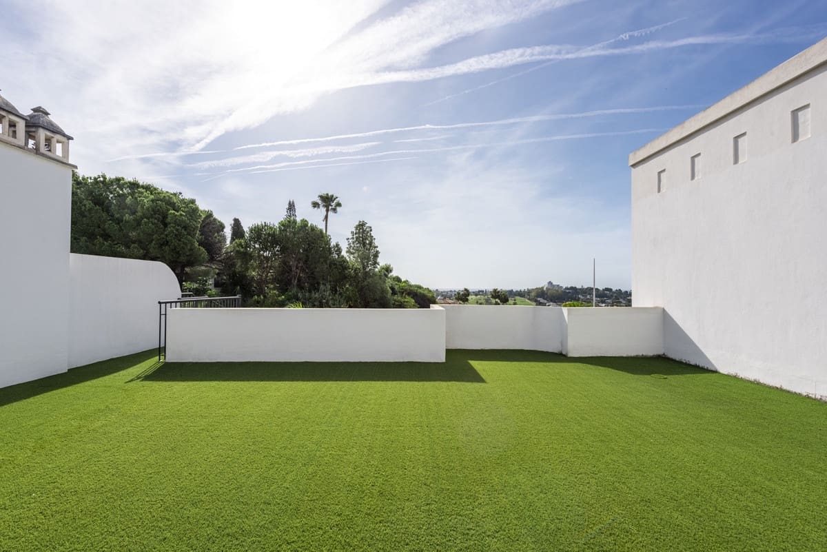 2 slaapkamer Appartement te koop in Benahavis met zwembad - € 549.000 (Ref: 9974061)