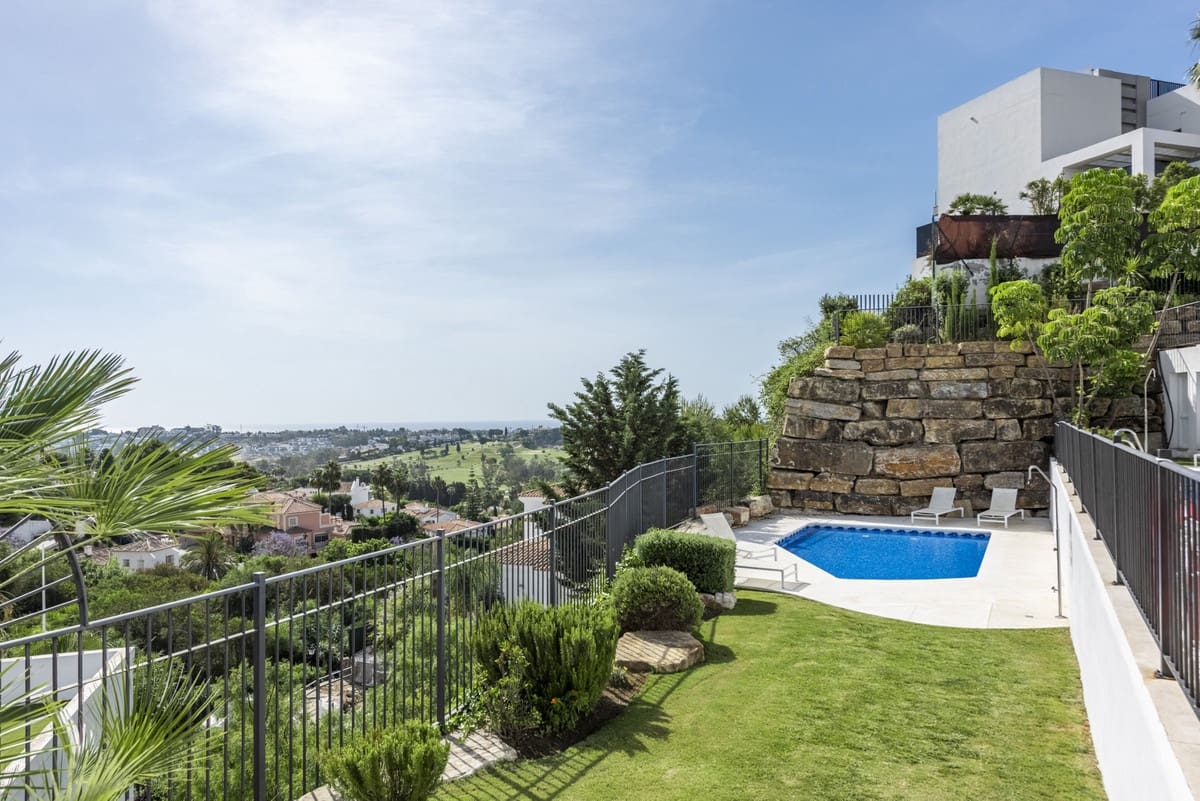 2 slaapkamer Appartement te koop in Benahavis met zwembad - € 549.000 (Ref: 9974061)