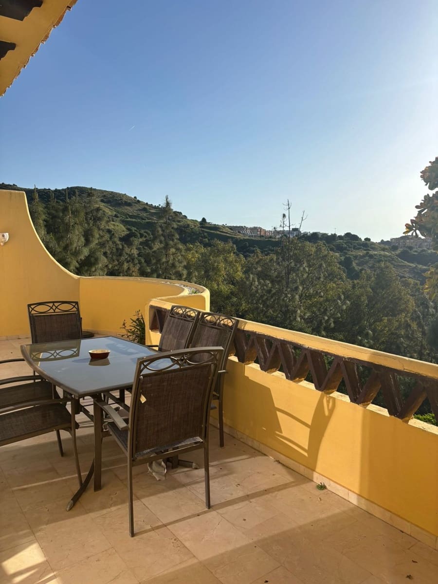 3 bedroom Townhouse for sale in Calahonda with pool - € 568,000 (Ref: 9974062)