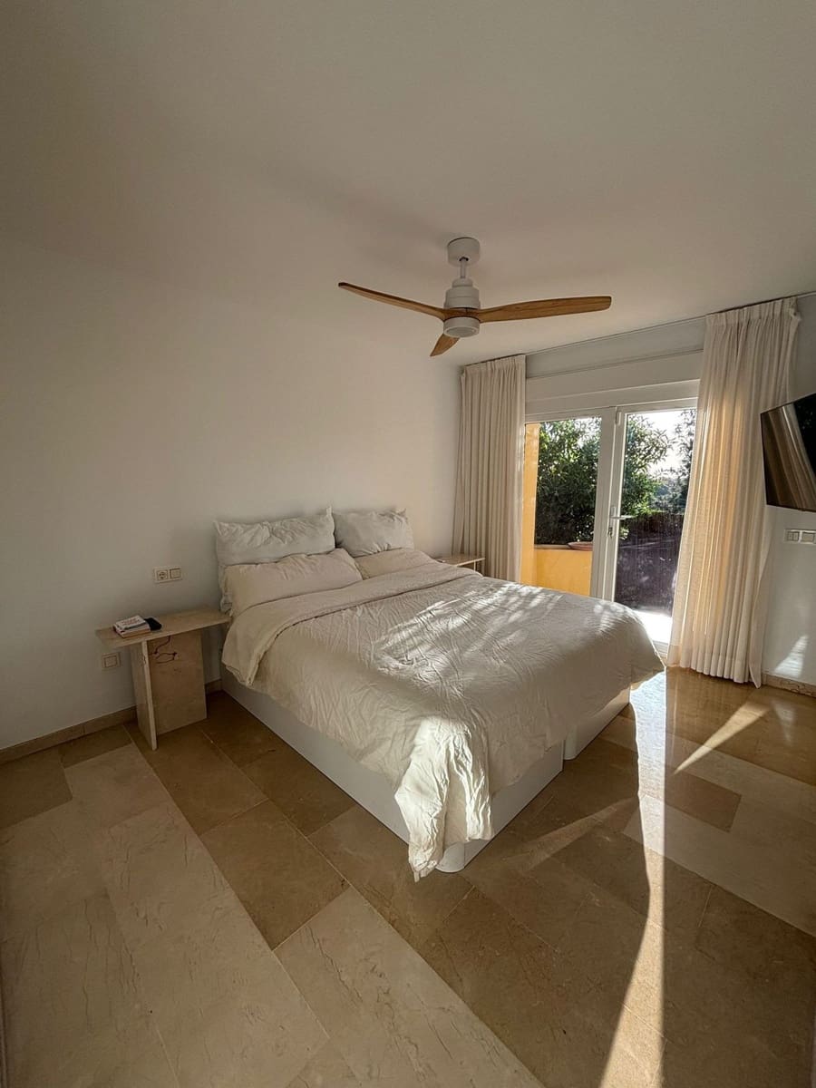 3 bedroom Townhouse for sale in Calahonda with pool - € 568,000 (Ref: 9974062)